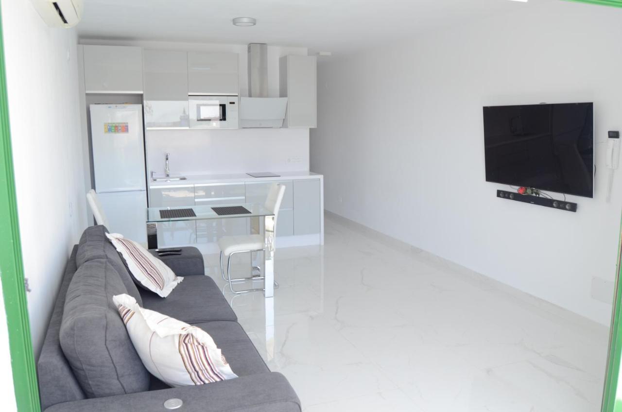 Modern Quiet Apartament Beach Front San Bartolomé Buitenkant foto